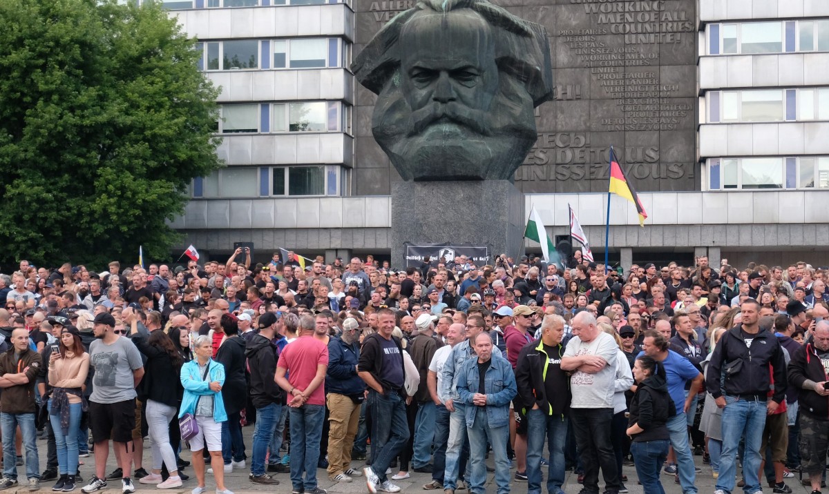 Neue Demonstrationen in Chemnitz – Kritik an Ausschreitungen