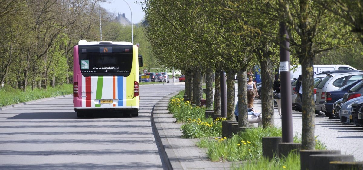 Eine App dokumentiert, wie Angestellte zur Arbeit fahren