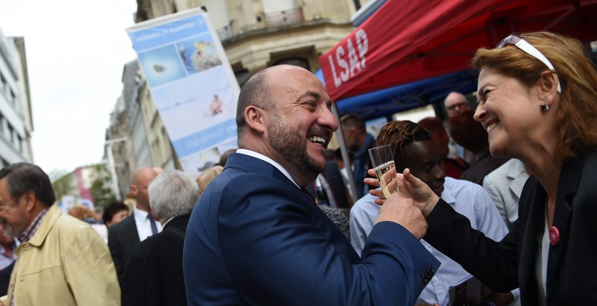Wahlkampf auf der Braderie: Unters Volk gemischt