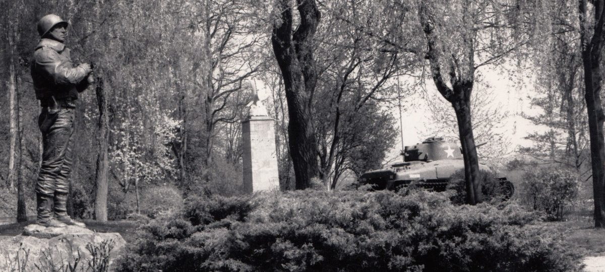 Wie der Denkmal-Panzer in Ettelbrück aufgehübscht wird