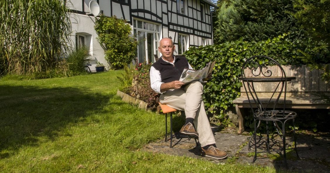 Ein Umriss von Georges Hausemers literarischem Schaffen: „Versprich, dass du nicht weinen wirst“