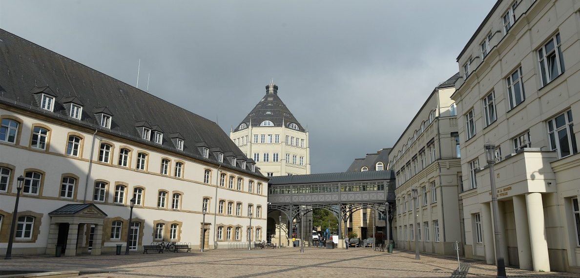 Nach einem Machetenangriff in Esch müssen sich zwei Brüder vor dem Luxemburger Gericht verantworten