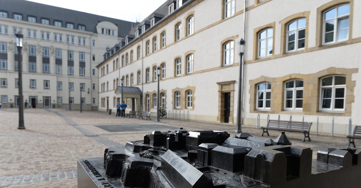 Mordversuch am eigenen Vater mit einer Rohrbombe: Sohn muss sich vor Gericht verantworten