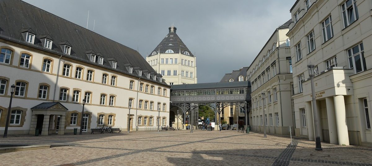 Prozess: Angeklagter muss sich wegen Misshandlung einer 15-Jährigen verantworten