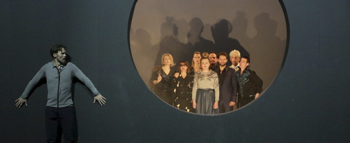 In der Black Box der Depression: „Versetzung“ im Kapuzinertheater malt ein dunkles Bild mentaler Erkrankung