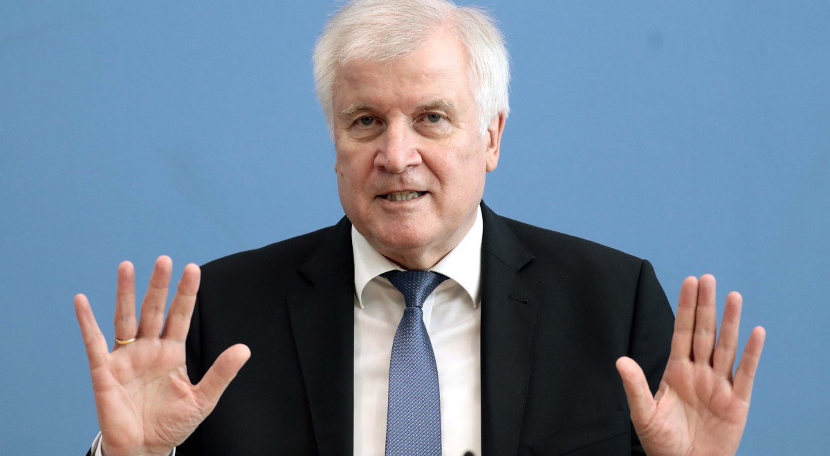 Seehofer will das Handtuch werfen – als deutscher Innenminister und als CSU-Chef