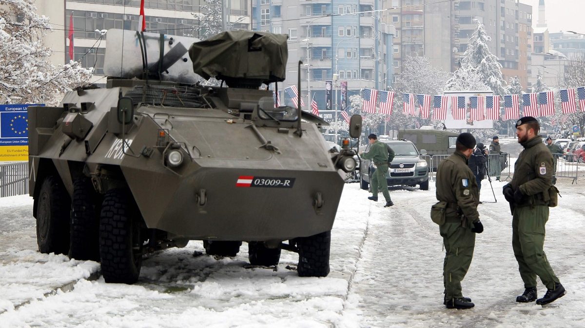 Streit um Streitkräfte: Kosovos Parlament stimmt für eigene Armee
