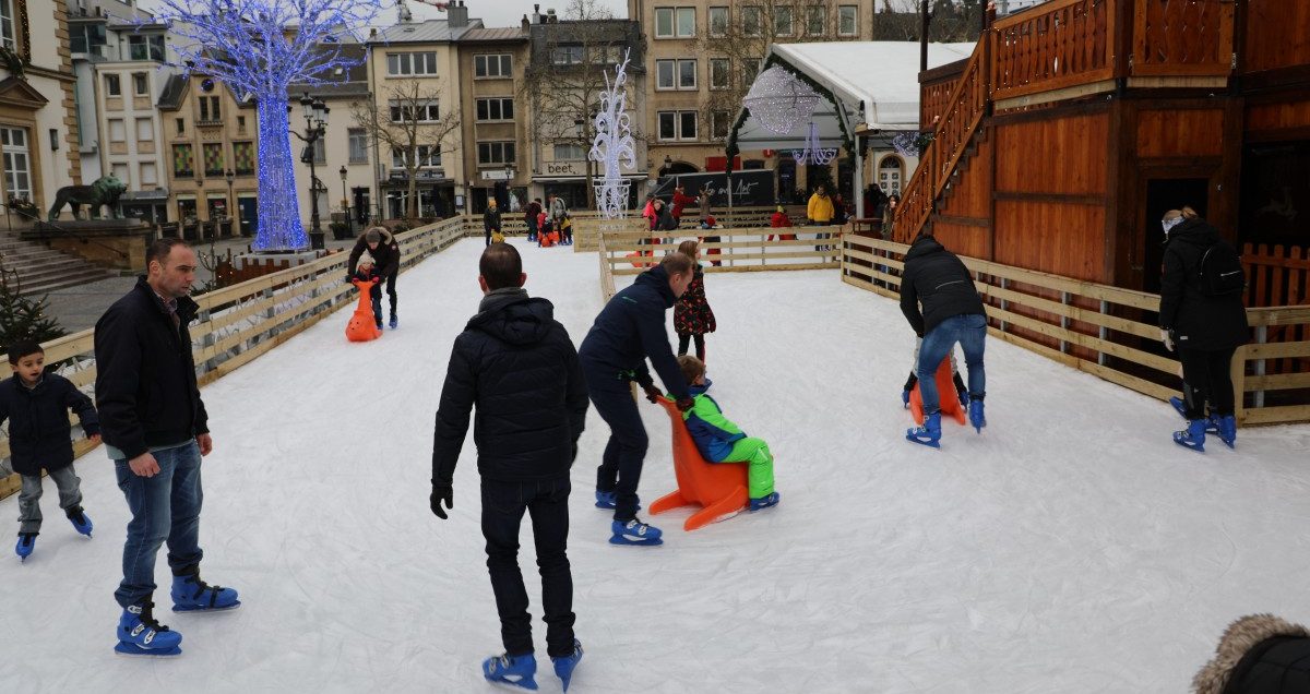 Standortwechsel von „Knuedler on Ice“: 15.000-Besucher-Marke geknackt