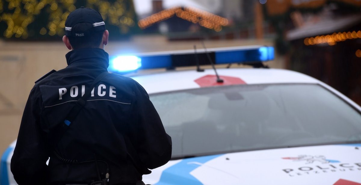 Illegaler Waffenbesitz und Beamtenbeleidigung: Polizisten wurden als Idioten beschimpft