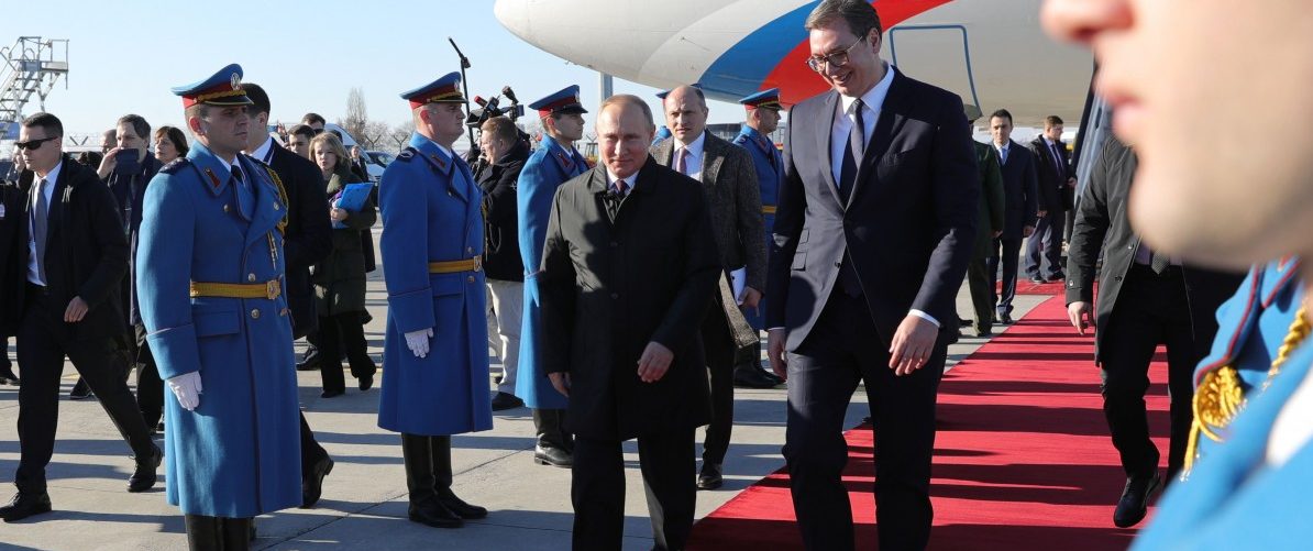 Zu Besuch in Serbien: Heimspiel für Putin