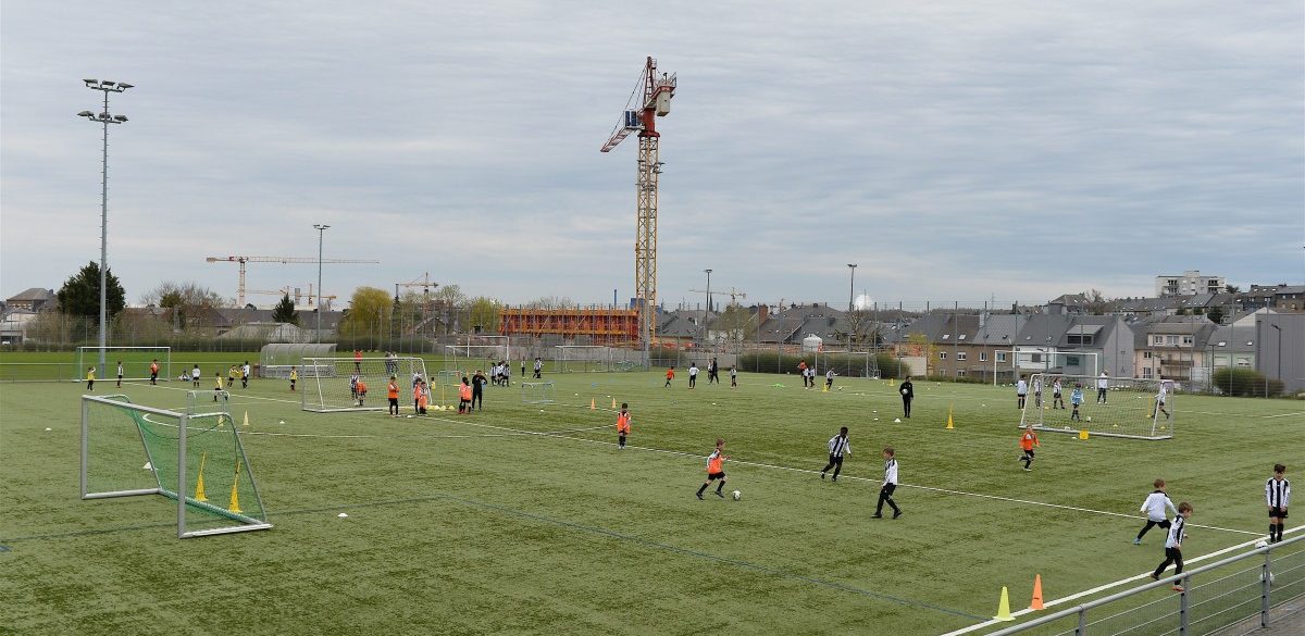 Ein Schiedsrichter sieht rot: Zuschauer beim Jugendfußball verletzt