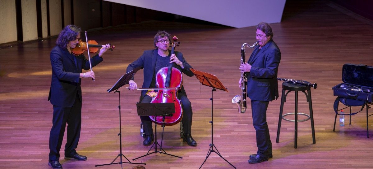 Freudige Hyperventilation: Trio um Klarinettisten Louis Sclavis tobt sich in der Philharmonie aus