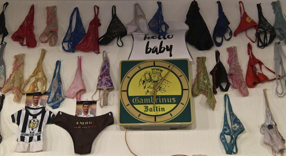 Damenunterwäsche im Blick: Seit 30 Jahren führt Anita Dias die Taverne Battin