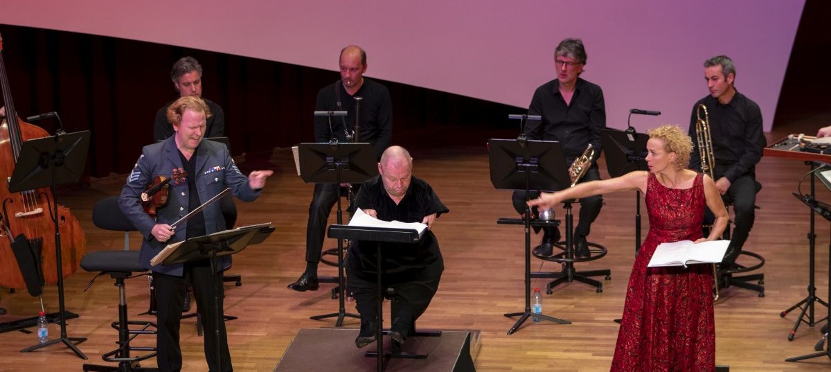 Alain spannt den Bogen: Von Gott und Teufel