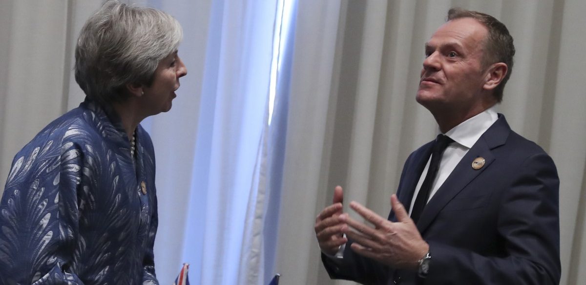 EU-Ratschef Tusk spricht sich für Brexit-Verschiebung aus, Theresa May hält dagegen