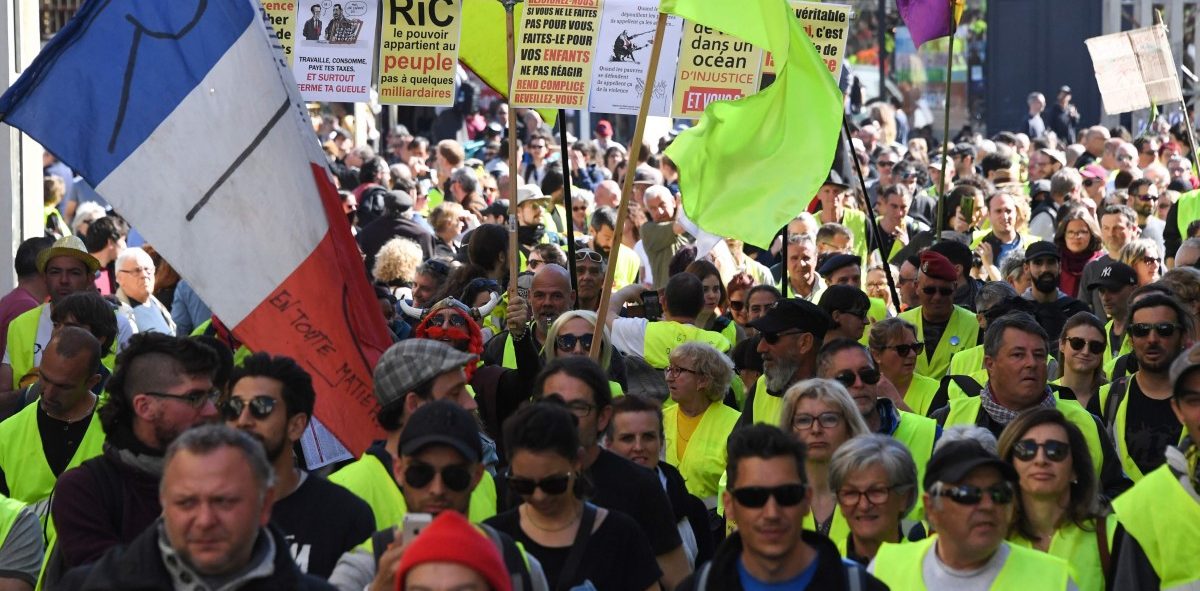 Verbote und Militär - Frankreich rüstet sich für „Gelbwesten“-Demos