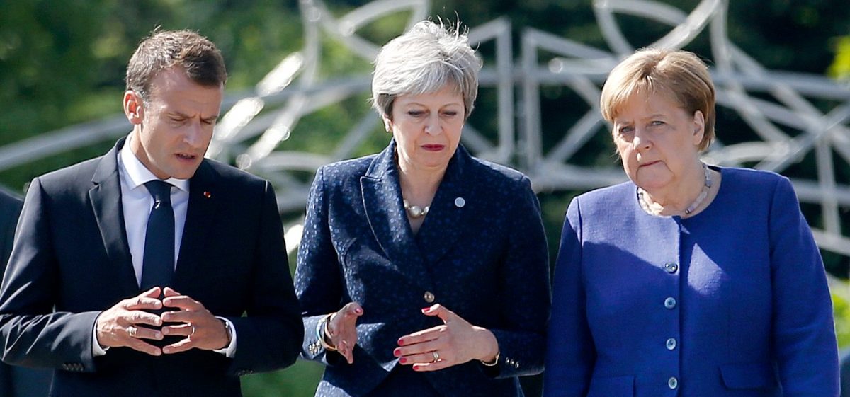Streit um Brexit-Verlängerung: May bei Merkel und Macron