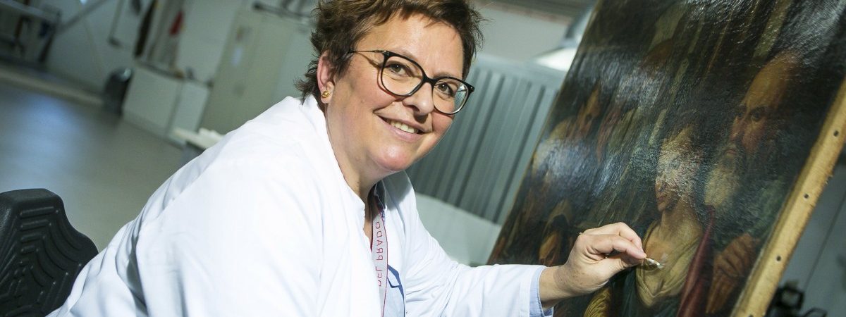 750 Stunden für das Koekkoek-Bild –  MNHA-Restauratorin Simone Habaru zwischen Kunst und Handwerk
