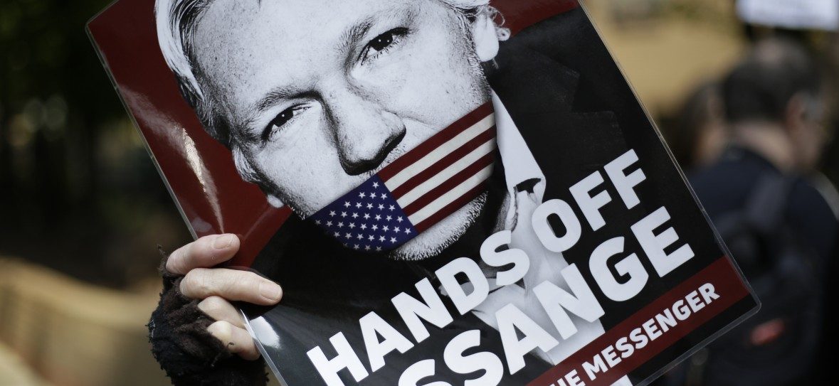 Wikileaks-Gründer Assange zu 50 Wochen Gefängnis verurteilt