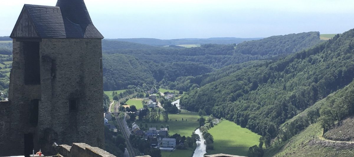 Bourscheid: Die größte Burg Luxemburgs
