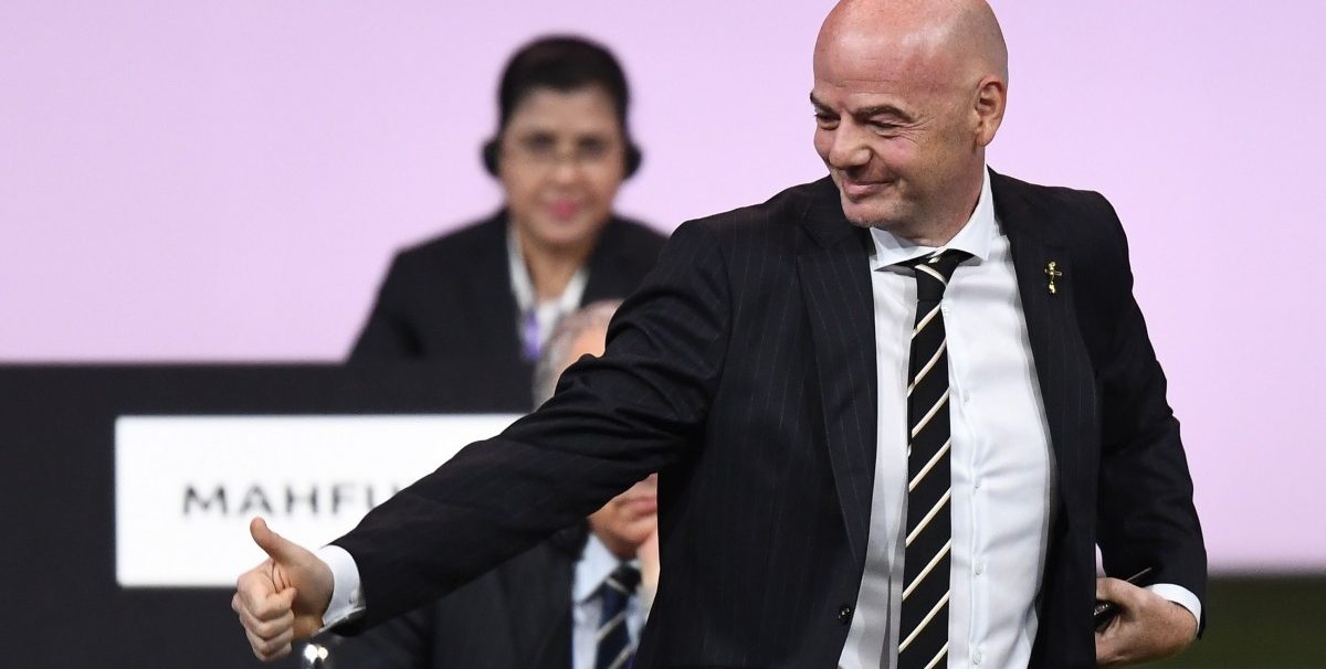 Wiederwahl per Applaus: Infantino bleibt bis 2023 FIFA-Boss