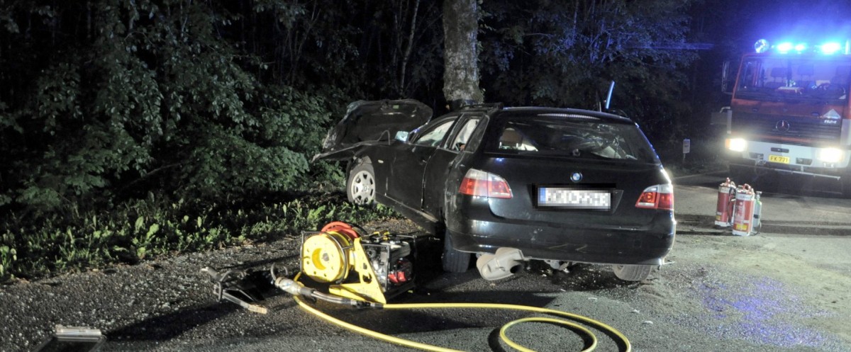 Beifahrer stirbt in Luxemburg – mutmaßlicher Fahrer flieht zu Fuß und wird betrunken gefasst