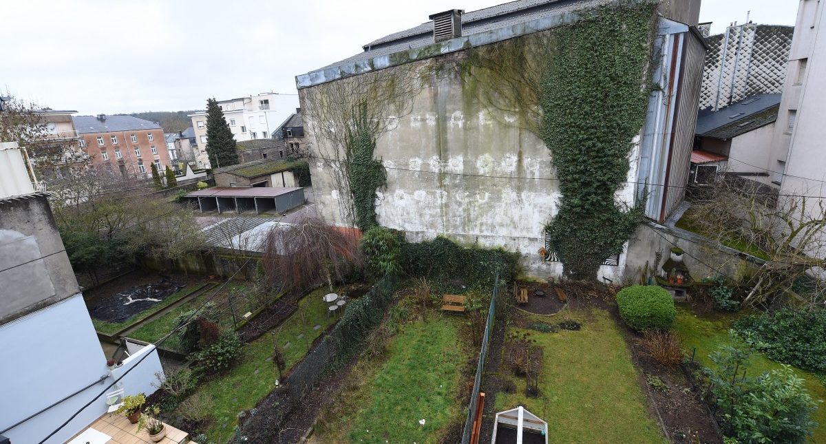 Escher Zusammenhalt lohnt sich erneut: Das Hochhaus wird nicht in dem Innenhof der Rue des Remparts gebaut