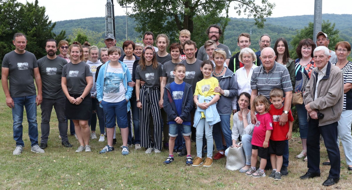 Eine stolze Familie: Nachfahren von Jean-Pierre Bausch halten sein Andenken in Ehren