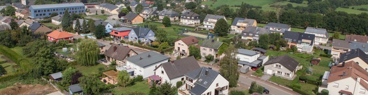 „Gemeinde und Kirche bleiben im Dorf“: Reckingen/Mess zwischen ländlichem Charme und Wachstum