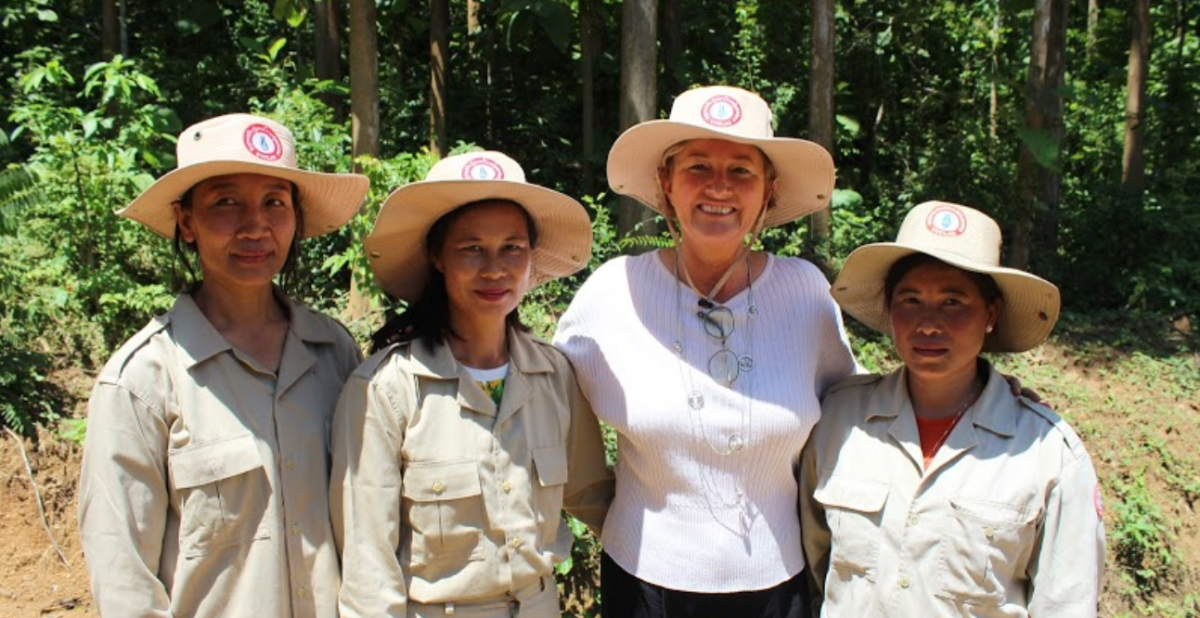 Vom dunklen Erbe eines armen Staates: Eine Luxemburger Ministerin auf den Minenfeldern von Laos