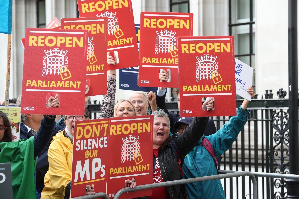 Nach Urteil in London: Britisches Parlament öffnet am Mittwoch wieder