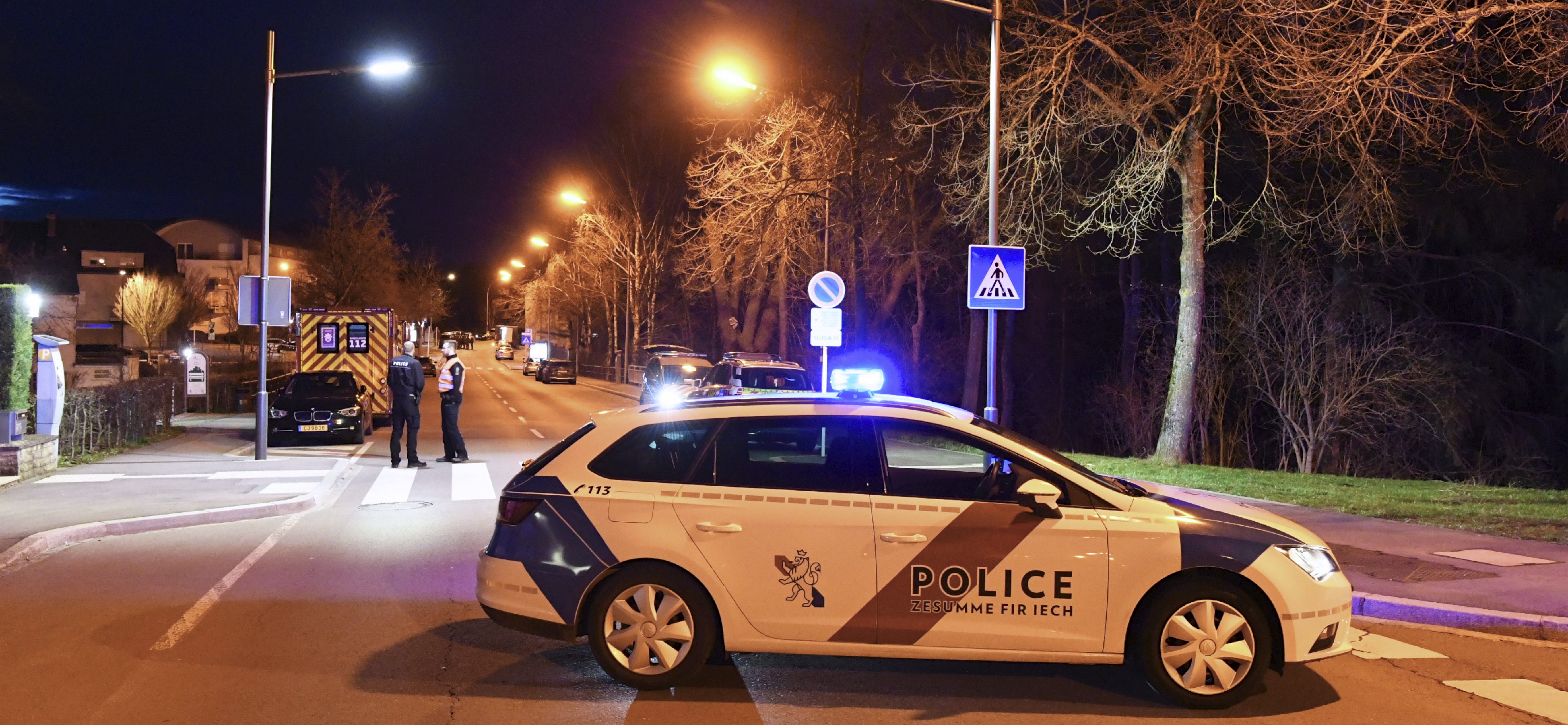 Autofahrer prallt gegen Baum nahe Wiltz: Beifahrer kommt ins Krankenhaus