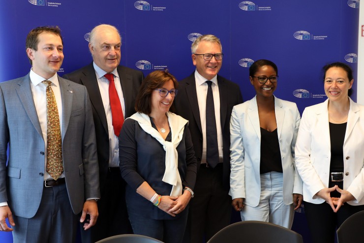 Zünglein an der Waage: Wie Luxemburgs Europa-Abgeordnete über die EU-Seenotrettung entschieden
