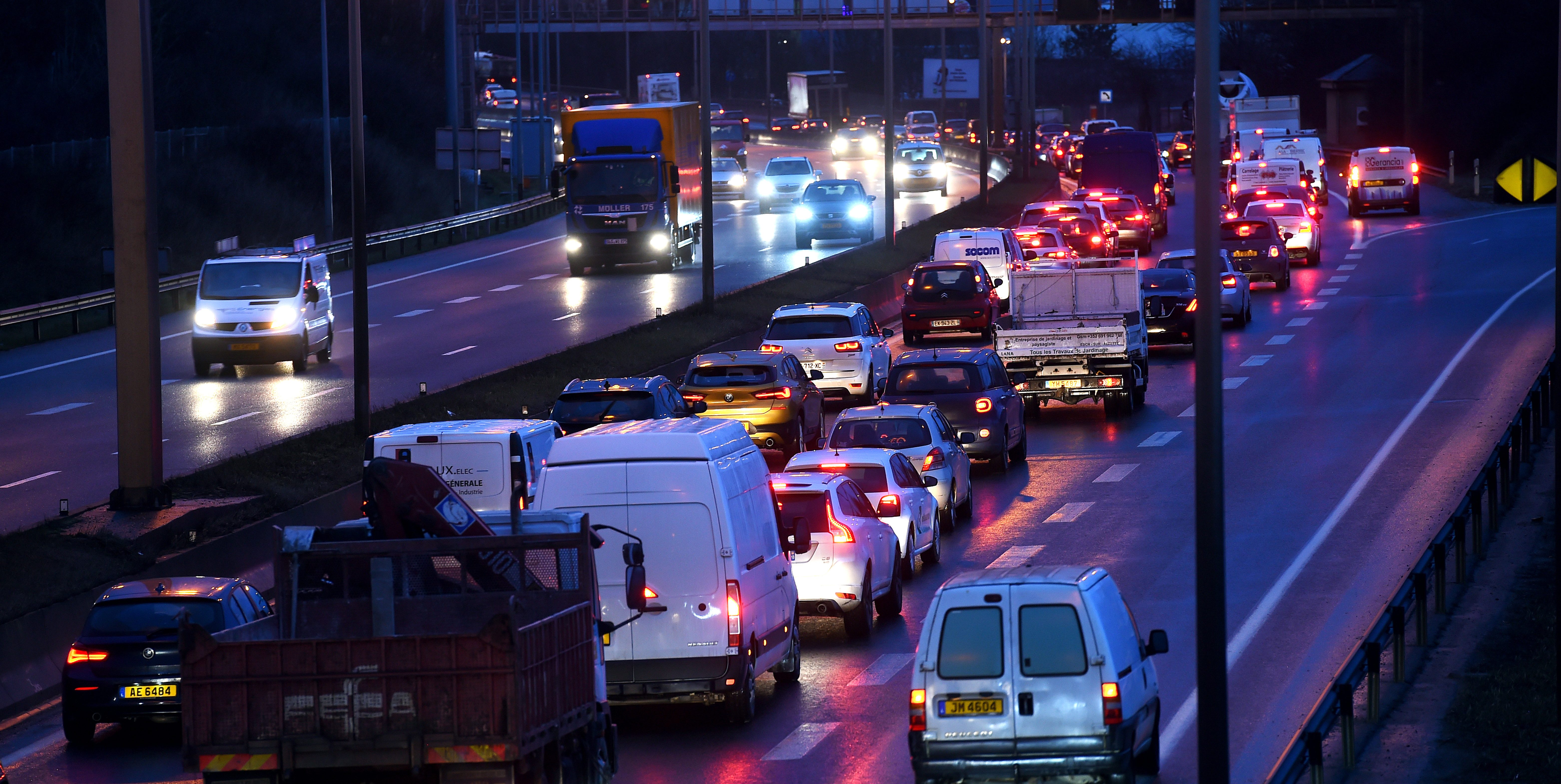 Wissen, was die Leute wollen: Politik sucht Lösungen für die Verkehrsproblematik