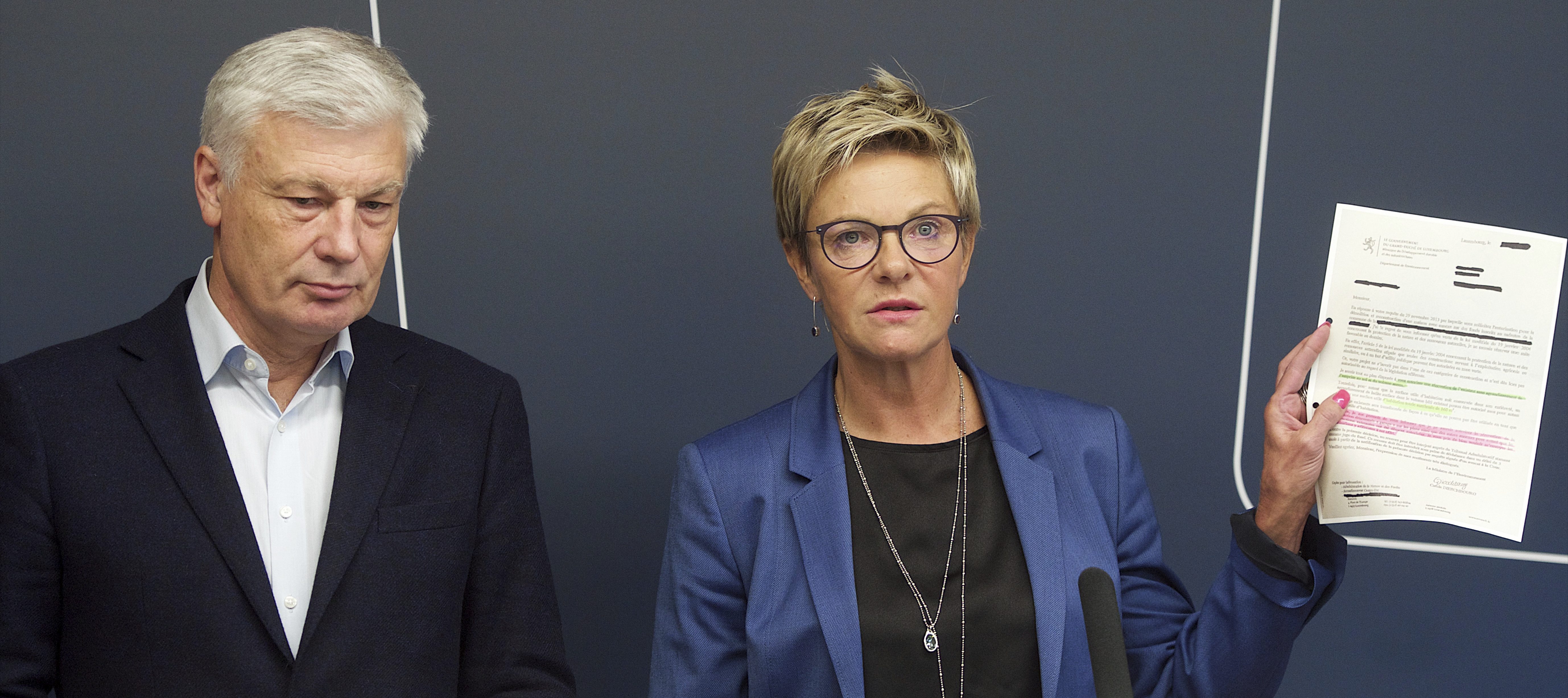 Paragrafenreiter wollen an die Macht: CSV versucht der Umweltministerin Vorzugsbehandlung nachzuweisen