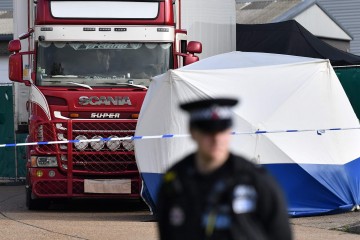Grauen im Industriegebiet: 39 Leichen in Lkw unterstreichen die gescheiterte EU-Migrationspolitik