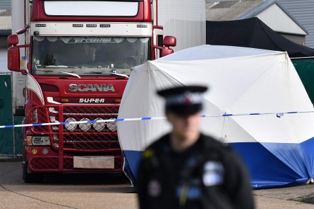 Grauen im Industriegebiet: 39 Leichen in Lkw unterstreichen die gescheiterte EU-Migrationspolitik