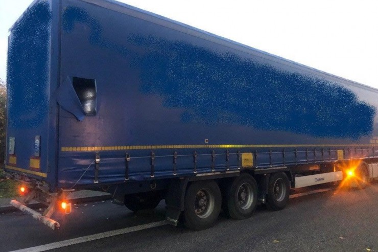 Blinde Passagiere besteigen Lkw in Luxemburg – Flüchtlinge fliehen in Deutschland