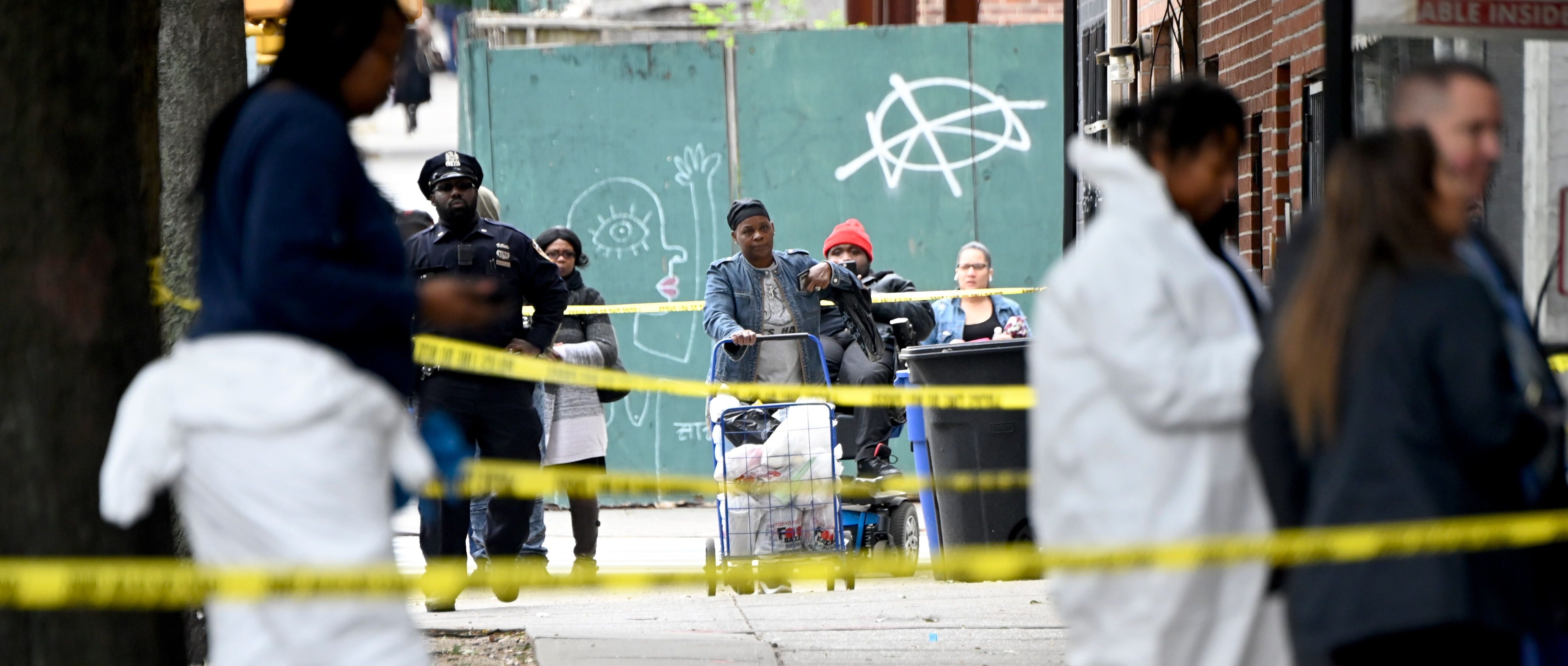 Wieder fallen tödliche Schüsse in den USA: Acht Menschen in New York und Chicago sterben