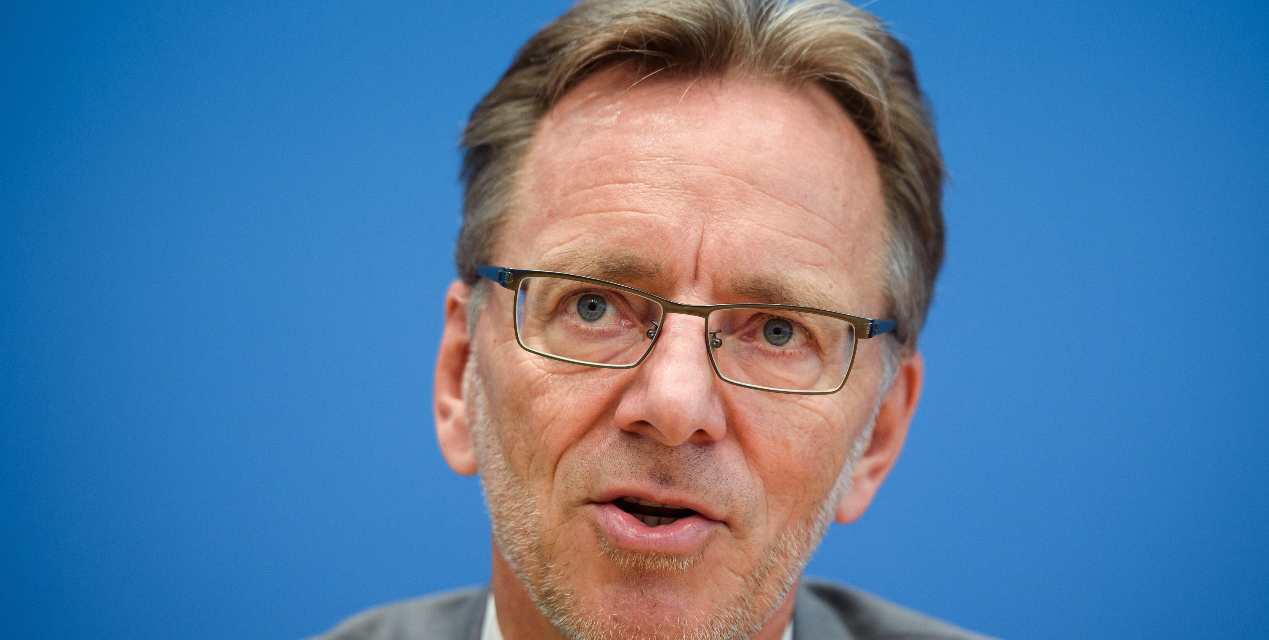 Rechter Terror: Behörden wollen Internet stärker beobachten