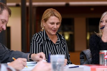 Sprachübungen in geselliger Runde: Beim „Café des langues“ in Tetingen steht der Austausch im Mittelpunkt