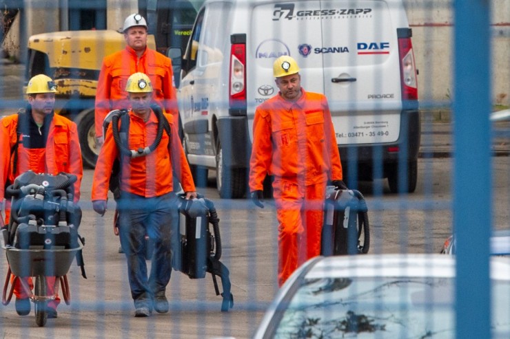 Stunden des Bangens: Rund 35 Bergleute nach Grubenunglück befreit