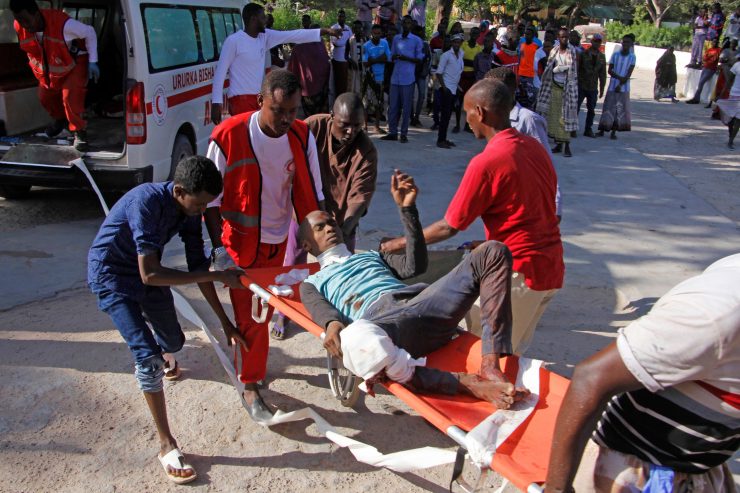 Mogadischu / Fast 100 Tote bei Anschlag mit Sprengstofflaster 