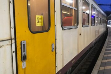 CFL  / Reisende in Luxemburg stehen vor verschlossenen Türen