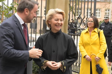 Luxemburgs Premierminister Xavier Bettel empfing Kommissionspräsidentin Ursula von der Leyen nach ihrem Besuch bei Großherzog Henri