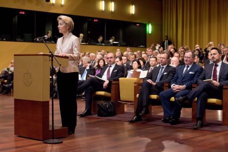 Die 27 Mitglieder der EU-Kommission wurden am gestrigen Nachmittag während einer feierlichen Zeremonie am Europäischen Gerichtshof in Luxemburg vereidigt