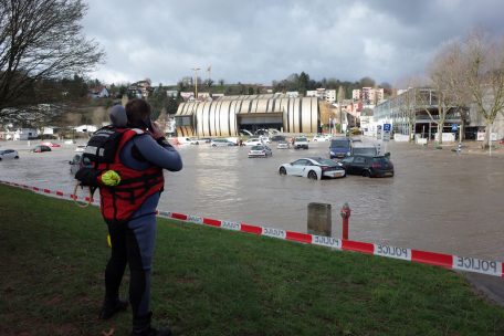 Hochwasser in Luxemburg / Land unter an Sauer und Mosel – Polizei appelliert an Autofahrer