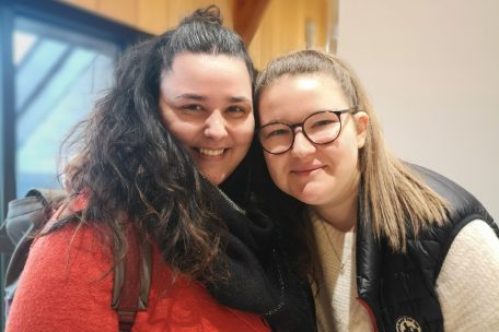 Patricia und Josipa sind aus dem Norden des Landes angefahren, um sich als Stammzellspender registrieren zu lassen