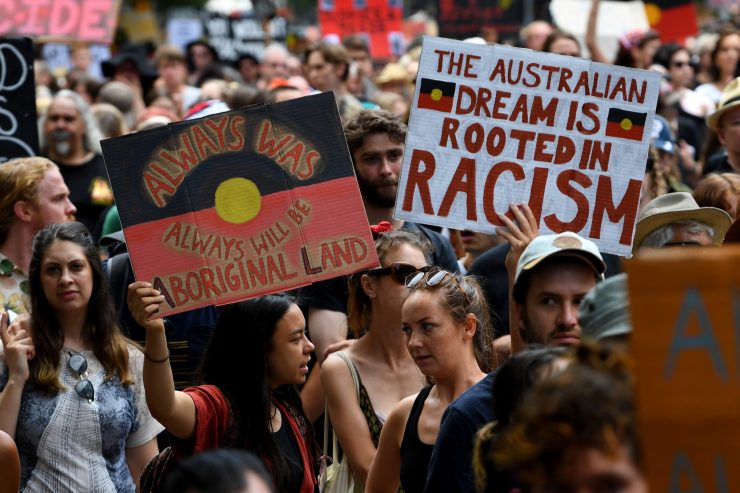 Urteil / Australisches Gericht schützt Ureinwohner vor Abschiebungen