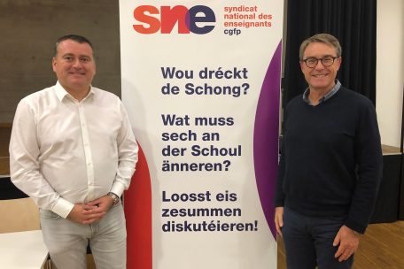 SNE/CGFP-Präsident Patrick Remakel (l.) und Generalsekretär Gilles Glesener bei einer Regionalversammlung der Lehrergewerkschaft